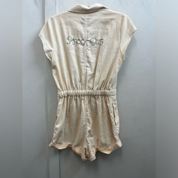 URBAN OUTFITTERS quinn
SHORTIE ROMPER; Size Medium; Like New - Picture 5 of 8